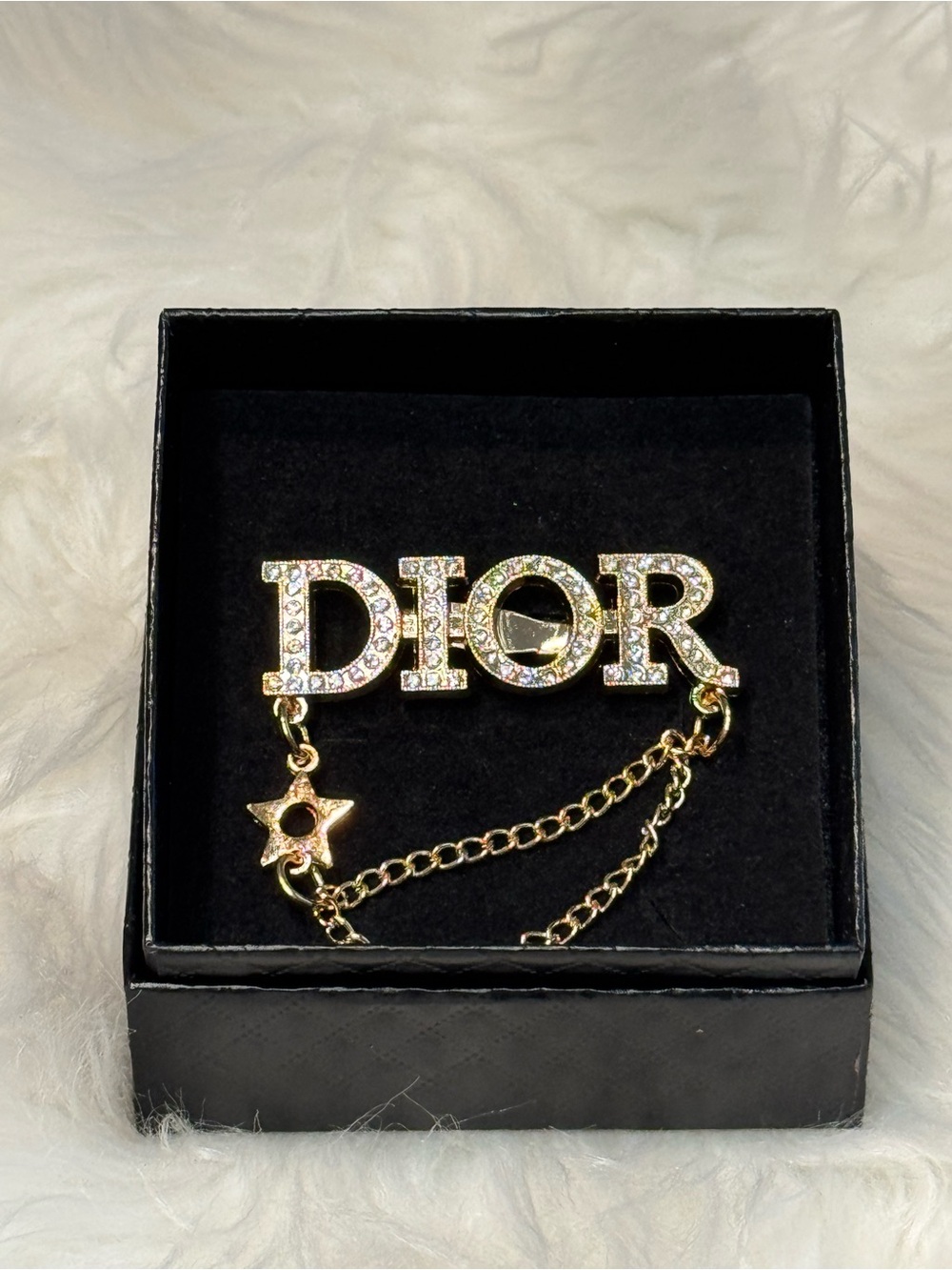 New Arrivals! Fashion Gold-Tone  Logo Brooch -